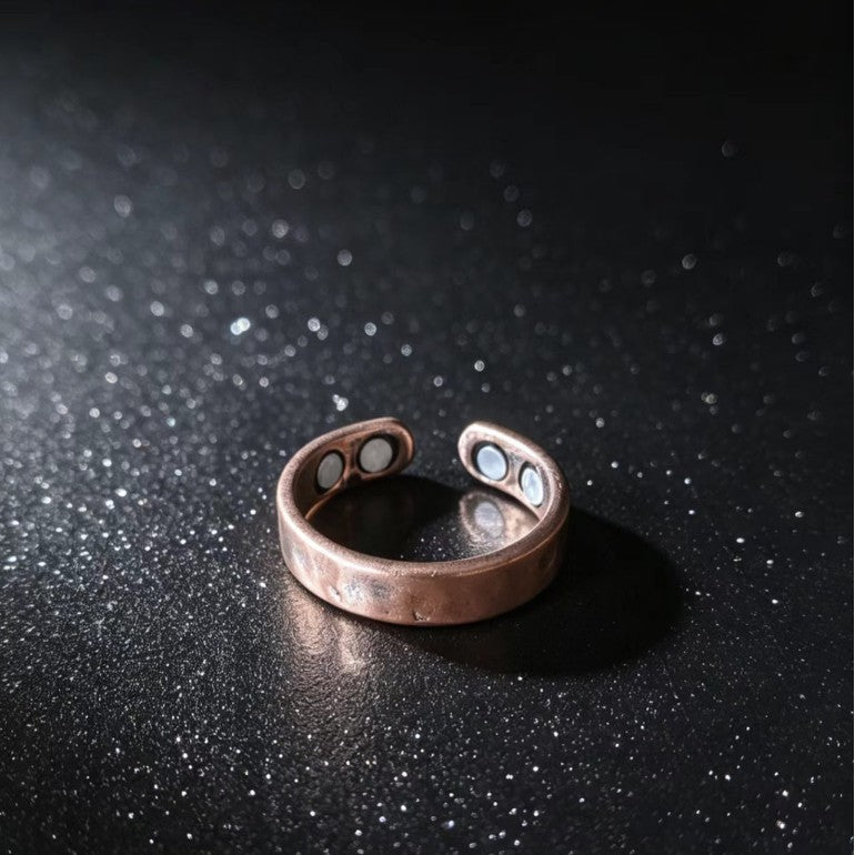 Magnetic Open Ring – Adjustable Metal Design