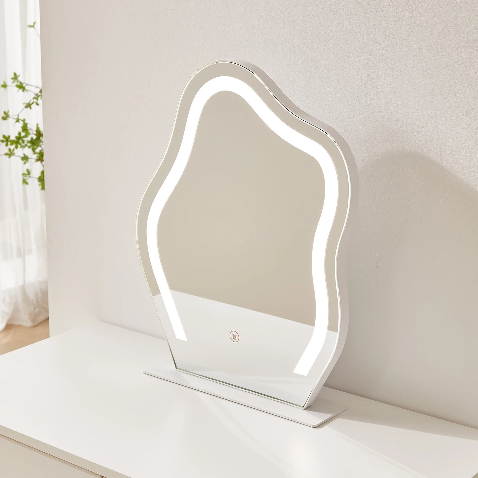 Dresser Set with Mirror and Light Strip