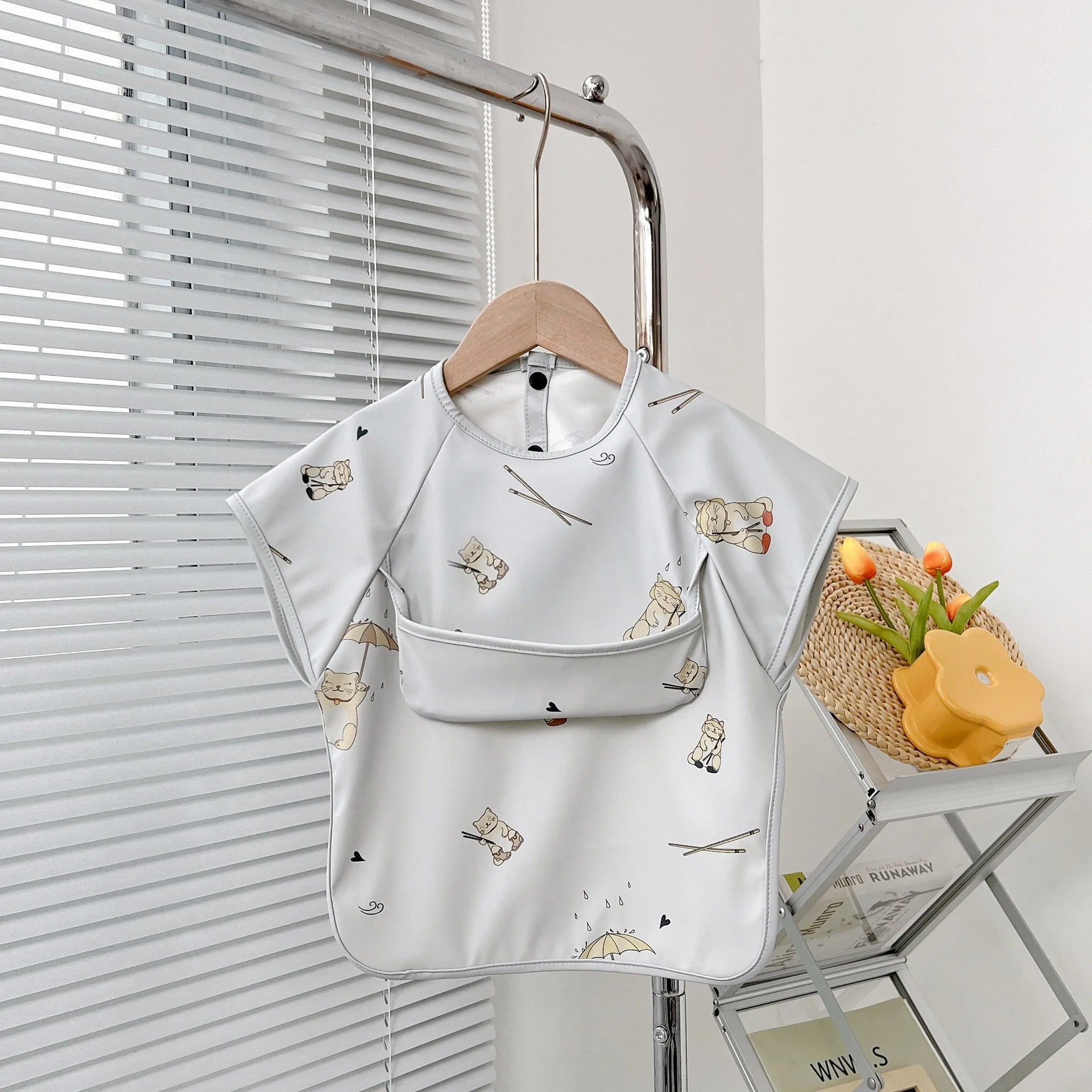 Waterproof Baby Bibs with Short Sleeves