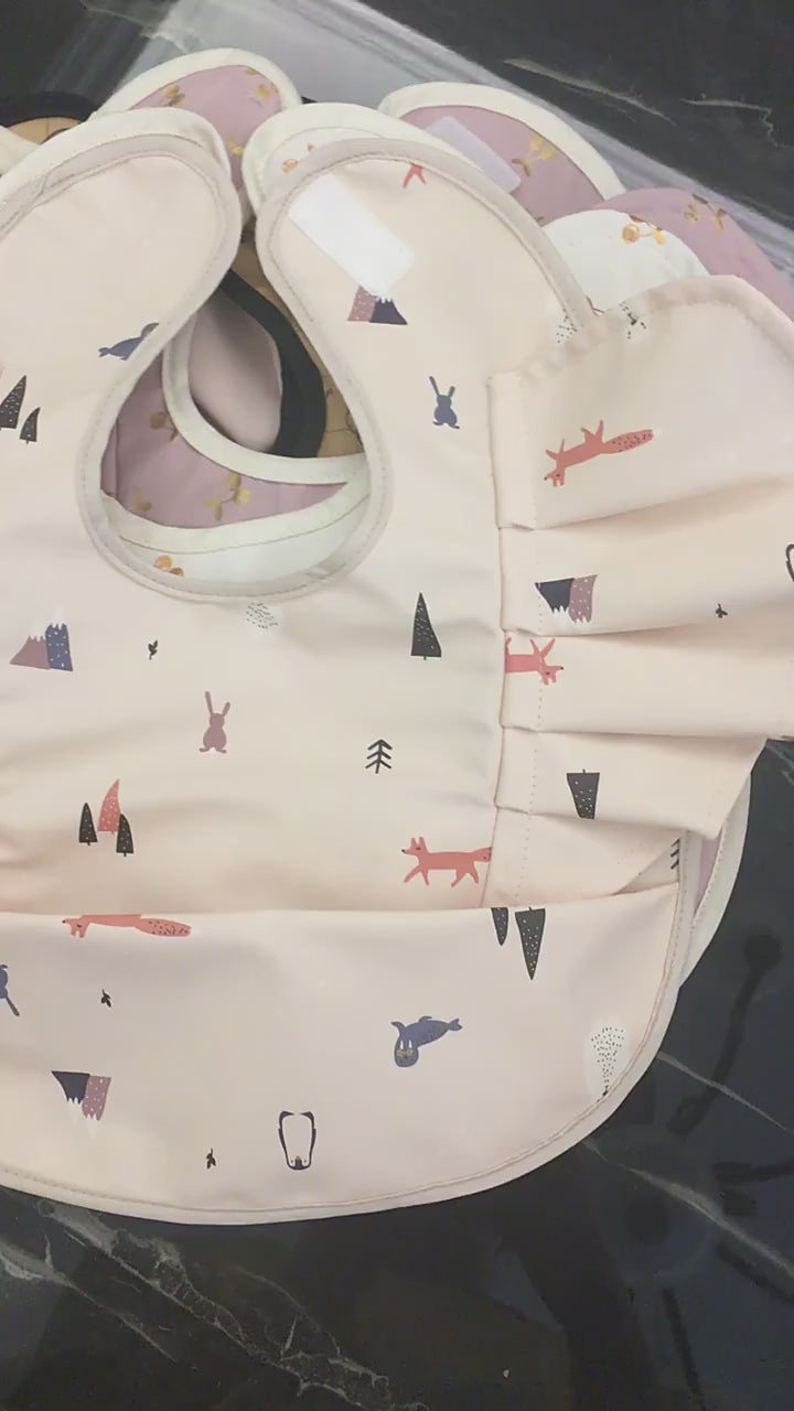 INS Nordic Style Baby Bibs Waterproof Short Sleeve with Pocket Feeding Waterproof Bib Easy Clean Cute Elephant Bibs Soft